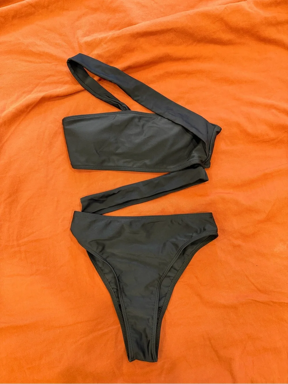 Black One-Shoulder Women’s Bikini